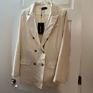 PrettyLittleThing Cream Double-Breasted Blazer